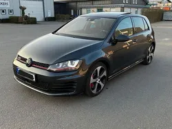 Grau Gebraucht 2015 VW Golf VII GTI Limousine | 17.650 € (Fairer Preis)