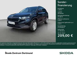 Schwarzmagic perleffekt Gebraucht 2024 Skoda Karoq Selection SUV | 30.143 € (Guter Preis)