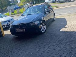Schwarz Gebraucht 2008 BMW 320 Kombi | 2.100 € (Superpreis)