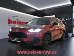 Schwarz (ruse black metallic) Neu 2024 Honda ZR-V Sport SUV | 36.990 € (Fairer Preis)