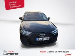 Mythosschwarz metallic Gebraucht 2025 Audi A1 Sportback Basis Kleinwagen | 21.975 € (Guter Preis)