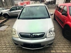 Silber Gebraucht 2010 Opel Meriva Van / Kleinbus | 1.800 € (Guter Preis)