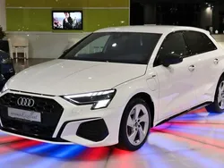 Ibisweiß Gebraucht 2022 Audi A3 Sportback e-tron S-Line Limousine | 27.950 € (Fairer Preis)