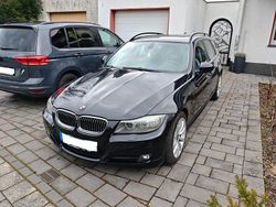 Schwarz Gebraucht 2009 BMW 325 Kombi | 6.600 € (Fairer Preis)