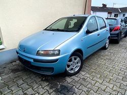 Blau Gebraucht 2002 Fiat Punto Kleinwagen | 1.500 € (Etwas zu teuer)