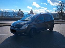 Grau Gebraucht 2009 Toyota Corolla Verso Van / Kleinbus | 4.200 € (Fairer Preis)
