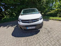 Weiß Gebraucht 2022 Opel Vivaro Van | 16.666 € (Superpreis)
