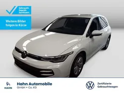Pure white Gebraucht 2024 VW Golf VIII Business Limousine | 24.530 € (Guter Preis)