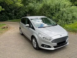 Silber Gebraucht 2018 Ford S-MAX Business Edition Van / Kleinbus | 10.500 € (Fairer Preis)
