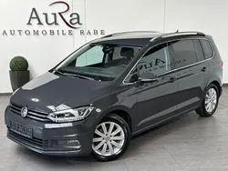 Uranograu Gebraucht 2019 VW Touran Highline Van / Kleinbus | 23.989 € (Guter Preis)