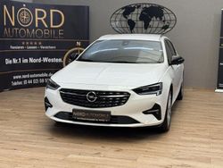 Weiss Gebraucht 2022 Opel Insignia Business Kombi | 18.800 € (Guter Preis)