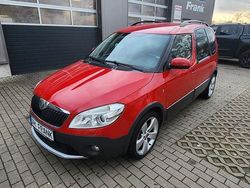Rot Gebraucht 2011 Skoda Roomster Scout Kombi | 6.490 € (Fairer Preis)