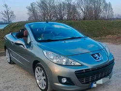 Silber Gebraucht 2009 Peugeot 207 CC Cabrio | 2.999 € (Etwas zu teuer)