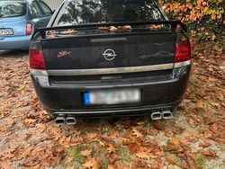 Schwarz Gebraucht 2003 Opel Vectra Limousine | 2.999 €