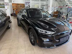 Schwarz Gebraucht 2022 Ford Mustang Mach-E Extended Range SUV | 37.900 € (Guter Preis)