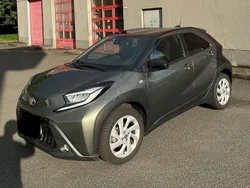 Schwarz Gebraucht 2022 Toyota Aygo Pulse Kleinwagen | 15.890 € (Fairer Preis)
