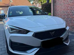 Weiß Gebraucht 2022 Cupra Leon VZ Kombi | 23.900 € (Fairer Preis)