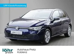 Atlantic blue metallic Gebraucht 2023 VW Golf VIII Life Limousine | 25.480 € (Guter Preis)