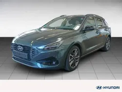 Cypress green / mic Gebraucht 2024 Hyundai i30 Advantage Kombi | 22.890 € (Fairer Preis)