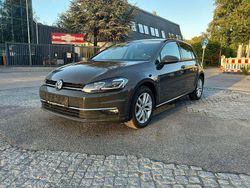 Uranograu/cinza urano Gebraucht 2017 VW Golf VII Comfortline Kleinwagen | 13.999 €