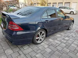 Blau Gebraucht 2001 Mercedes C200 Classic Limousine | 2.300 € (Etwas zu teuer)