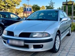 Silber Gebraucht 2002 Mitsubishi Carisma Limousine | 2.699 €