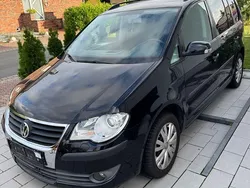 Schwarz Gebraucht 2007 VW Touran Van / Kleinbus | 4.300 € (Fairer Preis)