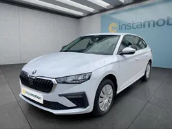Weiß Gebraucht 2024 Skoda Scala Kleinwagen | 19.449 € (Guter Preis)