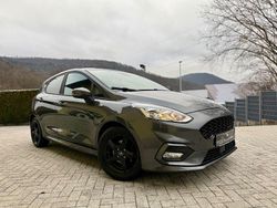 Grau Gebraucht 2019 Ford Fiesta ST-Line Limousine | 8.990 € (Guter Preis)