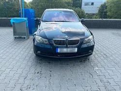 Blau Gebraucht 2005 BMW 325 Limousine | 5.700 €