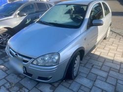 Grau Gebraucht 2006 Opel Corsa Kleinwagen | 750 € (Guter Preis)