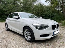 Weiß Gebraucht 2014 BMW 114 Kleinwagen | 5.900 € (Guter Preis)
