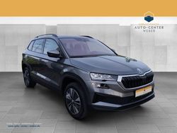 Andere farbe Gebraucht 2023 Skoda Karoq Tour SUV | 29.480 € (Guter Preis)