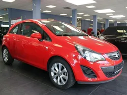 Rot Gebraucht 2013 Opel Corsa Active Limousine | 6.980 € (Teuer)