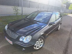Tansanitblau metalliclack Gebraucht 2007 Mercedes C220 Kombi | 2.555 € (Guter Preis)