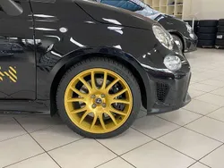 Schwarz Neu 2024 Abarth 695 Kleinwagen | 36.900 €