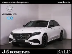 Weiss polarweiß Gebraucht 2024 Mercedes E300 AMG Limousine | 59.640 € (Fairer Preis)