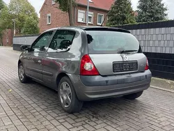 Gebraucht 2003 Renault Clio II Kleinwagen | 850 € (Fairer Preis)