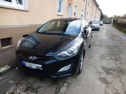 Schwarz metallic Gebraucht 2012 Hyundai i30 Classic Limousine | 8.500 € (Teuer)