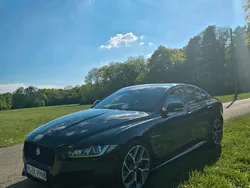 Schwarz Gebraucht 2018 Jaguar XE S Limousine | 32.900 €