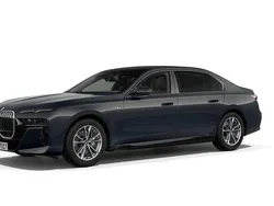 Gebraucht 2025 BMW 740 Comfort Edition Limousine | 88.490 € (Fairer Preis)