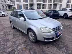 Silber Gebraucht 2008 VW Golf V Trendline Kombi | 2.999 € (Fairer Preis)
