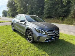 Grau Gebraucht 2018 Mercedes GLA180 Urban SUV | 17.400 € (Guter Preis)