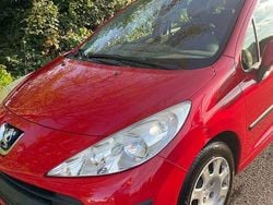 Rot Gebraucht 2008 Peugeot 207 Filou Kombi | 3.200 € (Fairer Preis)