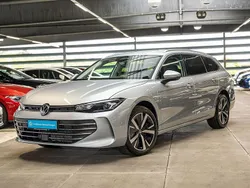 Oyster silver metallic Gebraucht 2024 VW Passat Business Kombi | 36.930 €