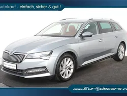 Grau Gebraucht 2021 Skoda Superb Kombi | 23.850 € (Fairer Preis)