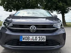 Grau Gebraucht 2024 VW Taigo Move SUV | 21.900 € (Guter Preis)