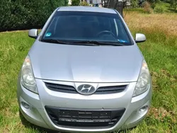 Silber Gebraucht 2010 Hyundai i20 Edition+ Limousine | 2.590 € (Fairer Preis)