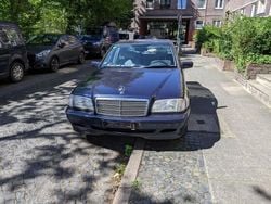 Blau Gebraucht 1995 Mercedes C280 Elegance Limousine | 2.333 €
