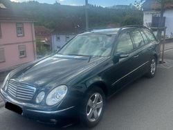 Grün Gebraucht 2004 Mercedes E320 Elegance Kombi | 4.500 € (Teuer)